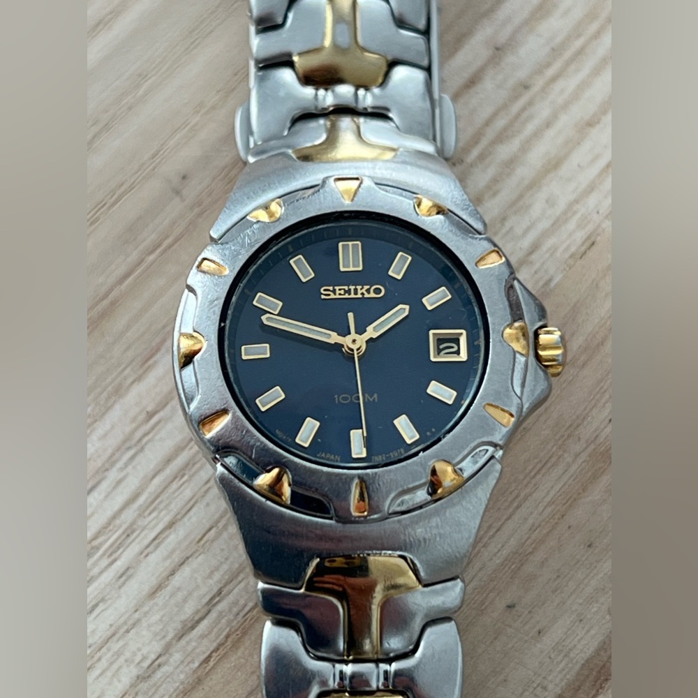 Seiko Ladies Watch Vintage Blue Dial Two-Tone Bracelet Date 10BAR 100M Resistant